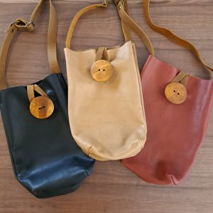 Bolsa botón madera
