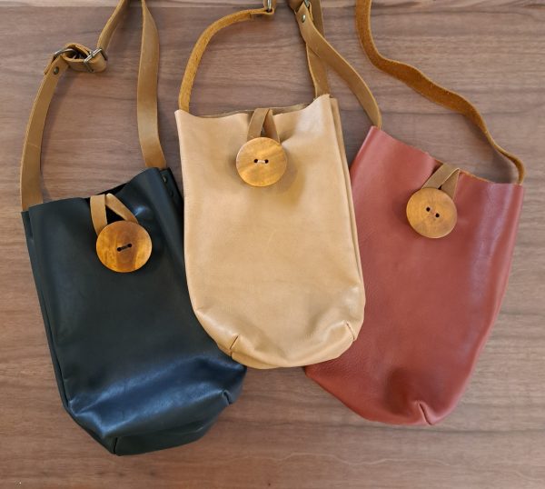 Bolsa botón madera